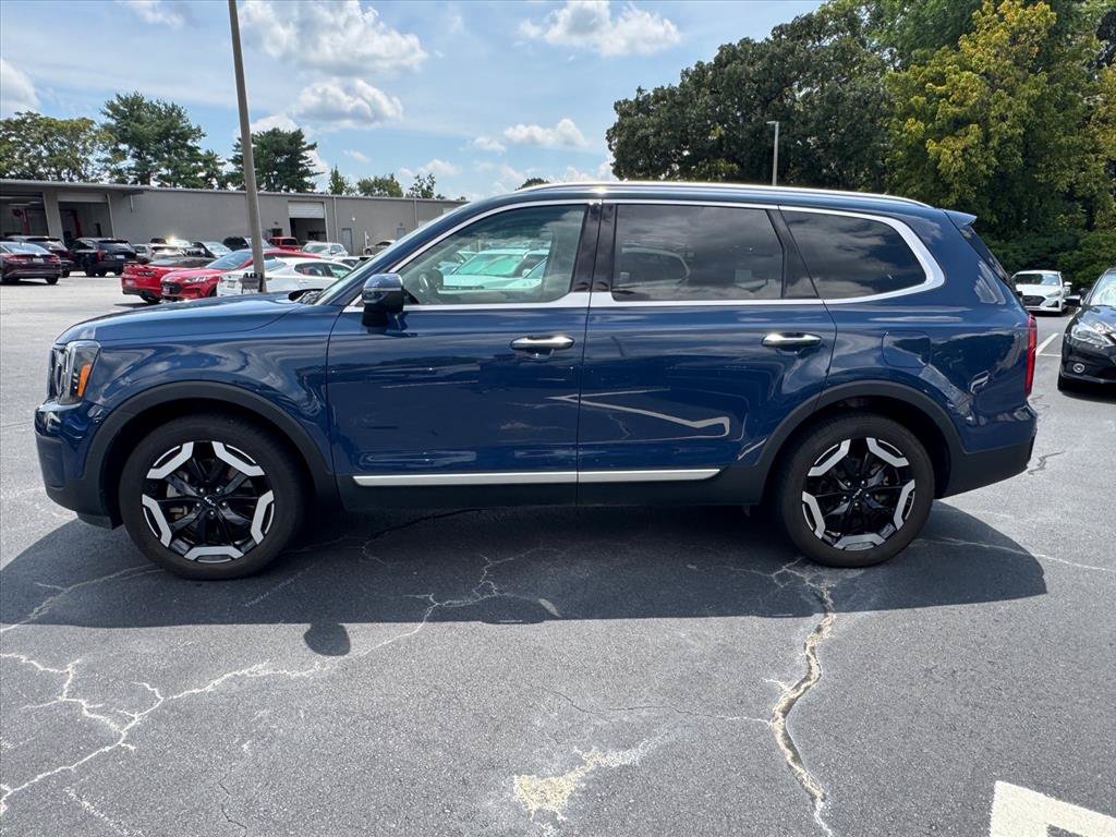 Certified 2024 Kia Telluride S w/ S Sunroof Package FWD image 6