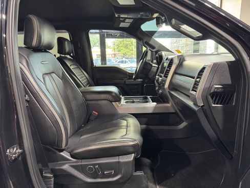 Used 2019 Ford F250 Platinum w/ Platinum Ultimate Package AWD/4WD image 22
