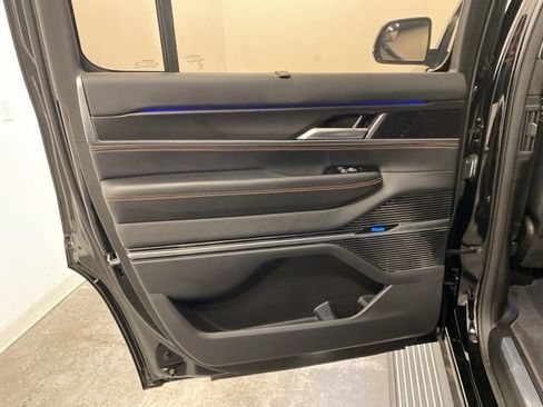 Used 2024 Jeep Grand Wagoneer Series III w/ Quick Order Packagew 28T image 27