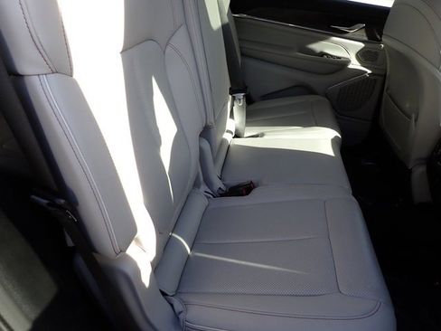 Certified 2023 Jeep Grand Cherokee L Overland image 14