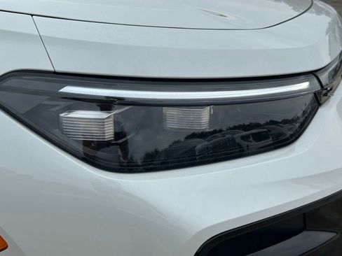 New 2026 Volkswagen Tiguan SE R-Line image 11