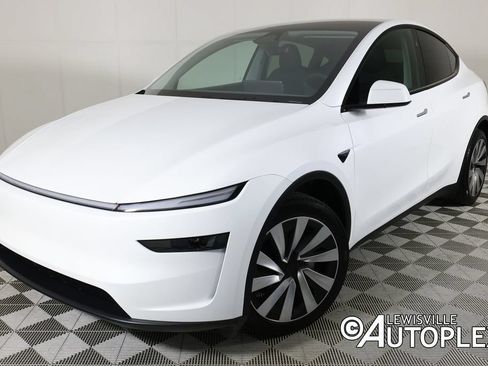 Used 2026 Tesla Model Y Long Range AWD/4WD image 1