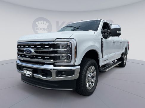 New 2026 Ford F250 Lariat w/ Chrome Package AWD/4WD image 1
