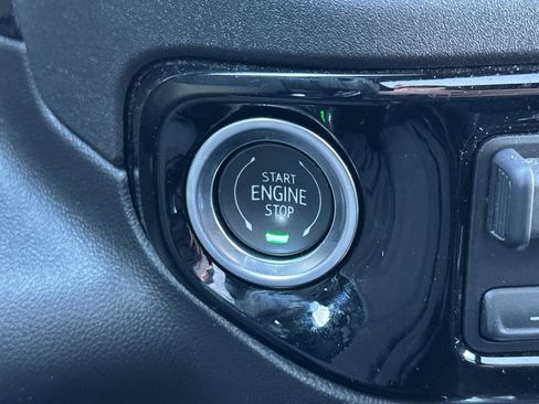 Used 2025 Chevrolet Silverado 1500 High Country w/ Technology Package image 33