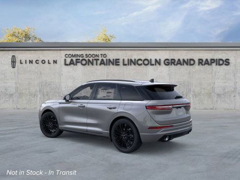 New 2026 Lincoln Corsair Reserve image 4