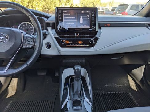 Used 2020 Toyota Corolla SE w/ SE Premium Package image 16