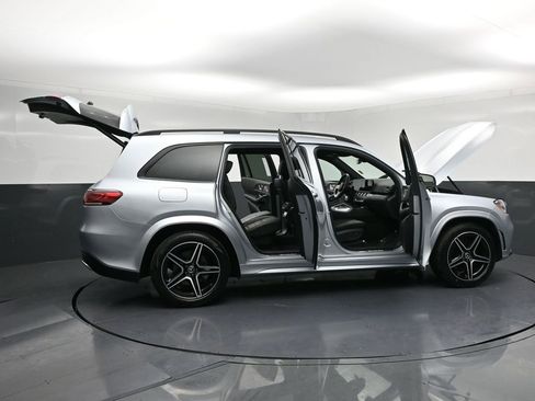 Used 2022 Mercedes-Benz GLS 450 4MATIC image 41