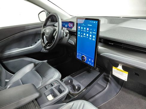 Certified 2025 Ford Mustang Mach-E Premium AWD/4WD image 24