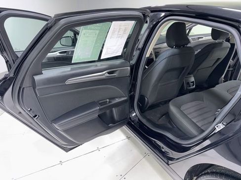 Used 2019 Ford Fusion SE AWD/4WD image 22
