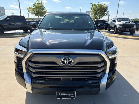 Used 2024 Toyota Tundra Limited w/ Power Package AWD/4WD image 8