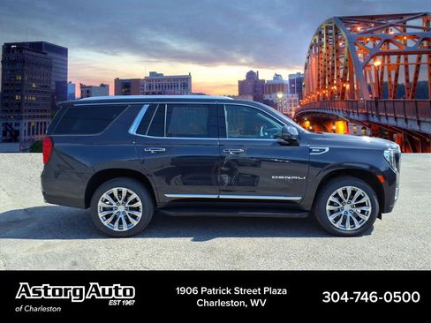 Used 2024 GMC Yukon Denali w/ LPO, Floor Liner Package AWD/4WD image 2