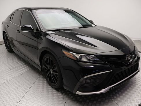 Certified 2021 Toyota Camry XSE FWD image 6