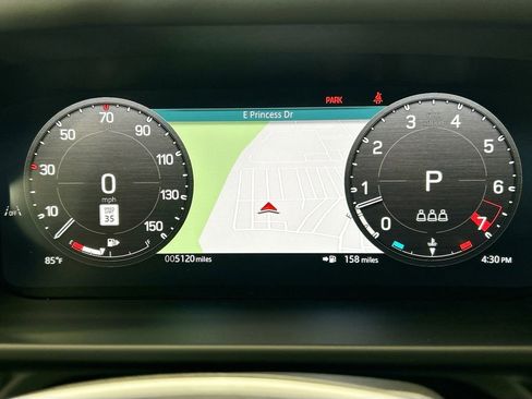 Used 2025 Land Rover Defender 110 S image 33