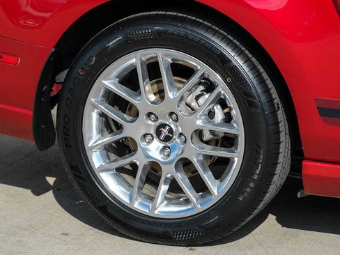 Used 2013 Ford Mustang Premium image 48