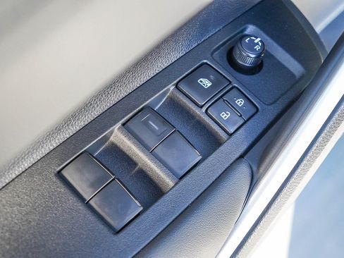 New 2026 Toyota Corolla Cross LE FWD image 26