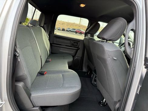 Used 2024 RAM 2500 Tradesman w/ Chrome Appearance Group image 15