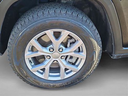 Used 2021 Jeep Grand Cherokee L Limited image 24