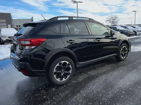 Certified 2023 Subaru Crosstrek 2.0i image 8
