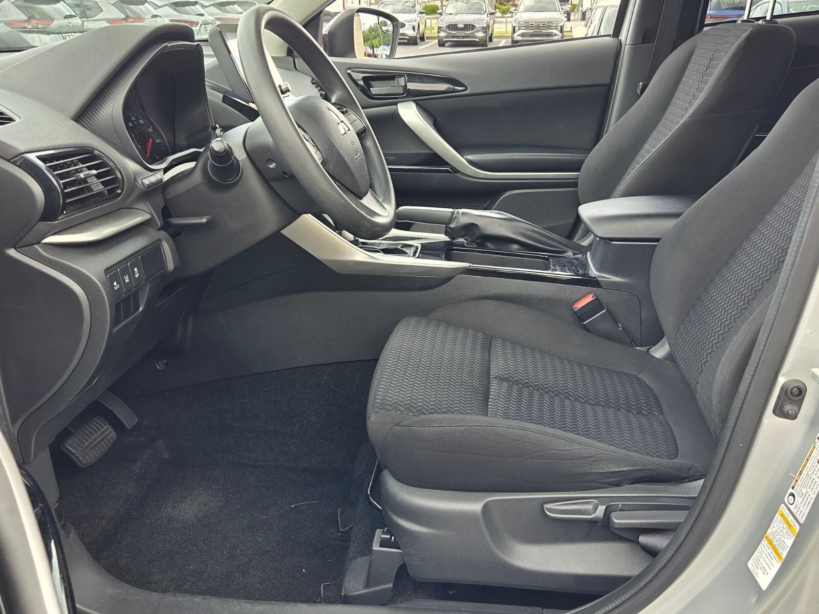 Used 2024 Mitsubishi Eclipse Cross LE AWD/4WD image 5
