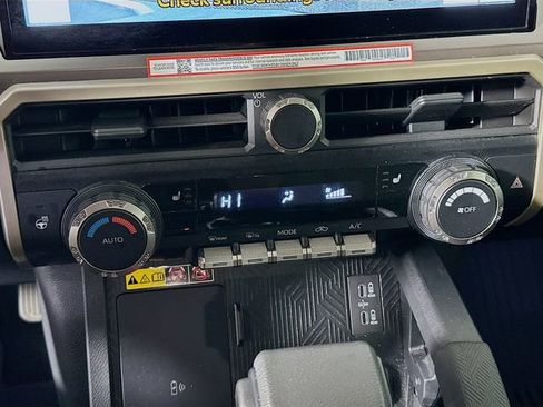 Used 2024 Toyota Tacoma TRD Off-Road image 19