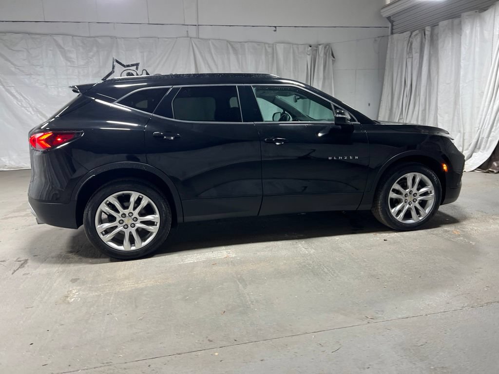 Used 2019 Chevrolet Blazer LT w/ Sun and Wheels Package FWD image 8