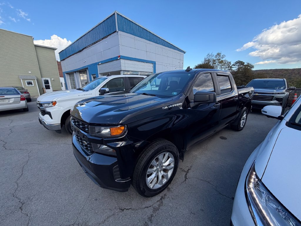 Used 2021 Chevrolet Silverado 1500 Custom AWD/4WD image 2