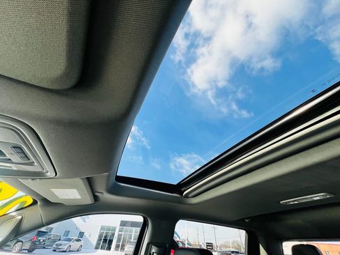 Used 2024 GMC Sierra 1500 SLT w/ SLT Premium Plus Package image 36