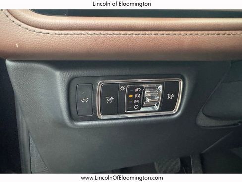 Certified 2025 Lincoln Aviator Reserve w/ Equipment Group 201A image 34