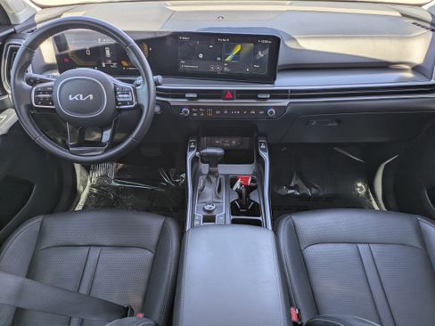 Certified 2024 Kia Sorento S w/ Panoramic Sunroof Package FWD image 15