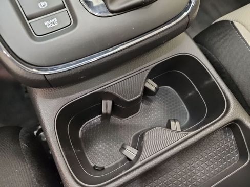 Certified 2024 Honda CR-V EX image 10