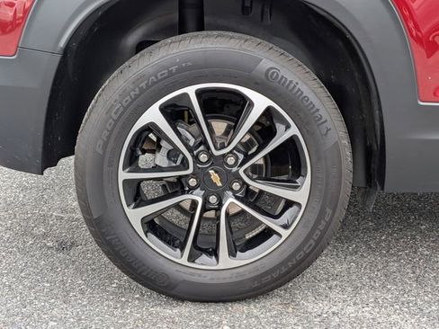 Used 2024 Chevrolet TrailBlazer LT image 11