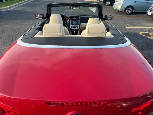 Used 2014 Volkswagen Eos Komfort FWD image 19