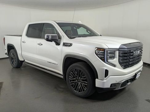 Used 2022 GMC Sierra 1500 Denali Ultimate AWD/4WD image 2