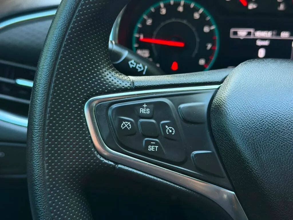 Used 2019 Chevrolet Malibu LT FWD image 12