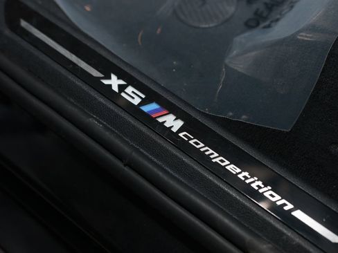 Used 2021 BMW X5 M w/ Competition Package image 28