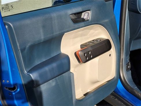 New 2025 Ford Maverick Lariat w/ 4K Tow Package image 7