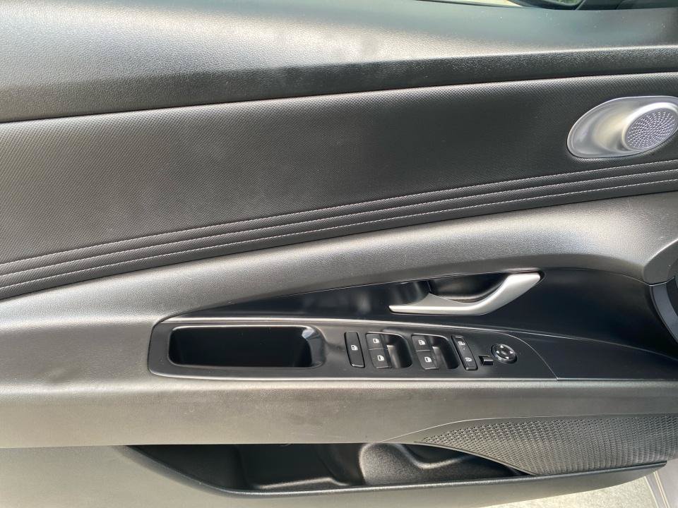 Used 2024 Hyundai Elantra SEL w/ Convenience Package FWD image 36