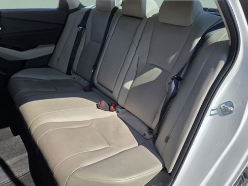 Used 2023 Honda Accord Touring image 19