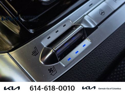 Certified 2024 Kia Carnival SX Prestige FWD image 31