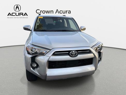 Used 2023 Toyota 4Runner SR5 Premium w/ Moonroof Package RWD image 32