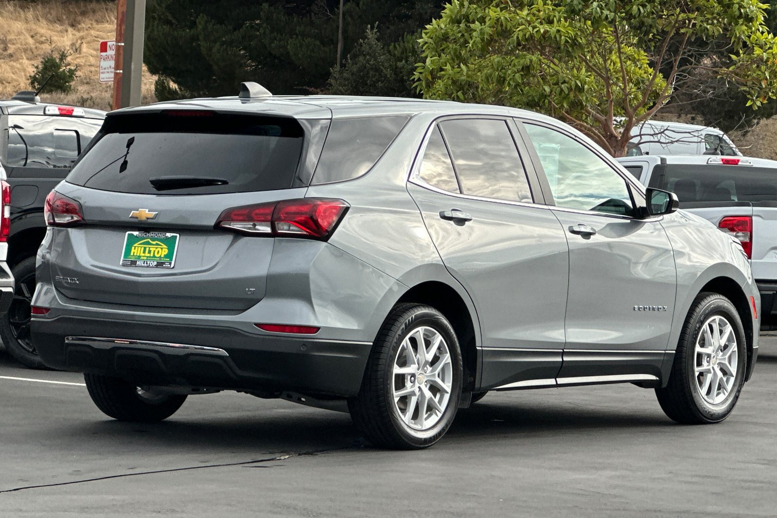 Used 2024 Chevrolet Equinox LT FWD image 4