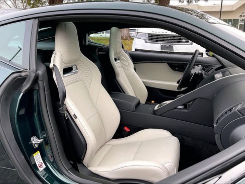 Used 2024 Jaguar F-TYPE R image 10