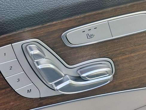 Used 2019 Mercedes-Benz C 300 4MATIC Sedan image 20