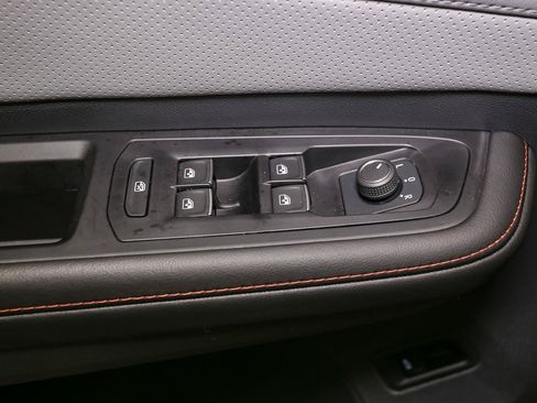 Certified 2025 Volkswagen Atlas Peak Edition SE AWD/4WD image 42