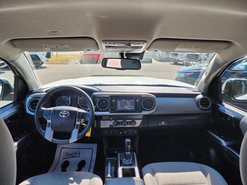 Used 2019 Toyota Tacoma SR5 image 23