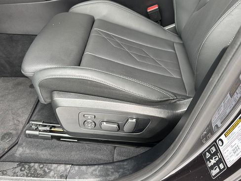 Certified 2025 BMW X3 xDrive30i w/ Premium Package image 27