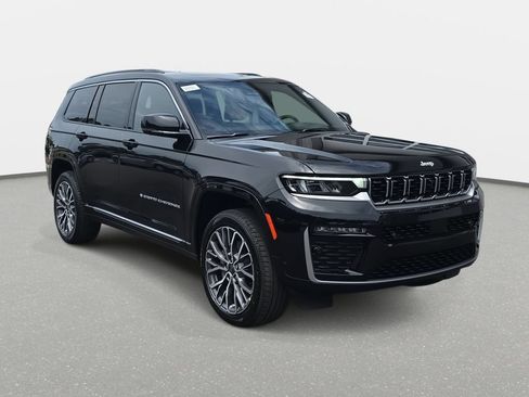 New 2026 Jeep Grand Cherokee L Summit AWD/4WD image 3