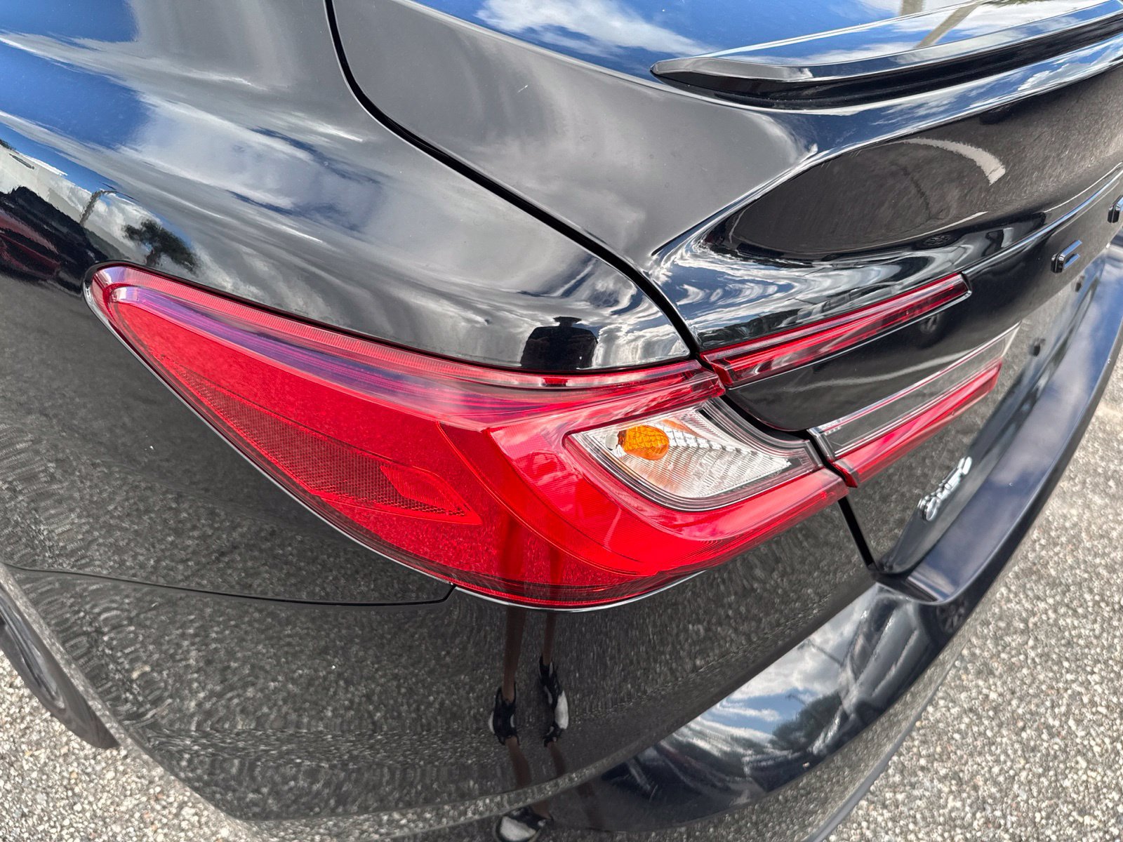 Used 2025 Toyota Camry SE FWD image 10