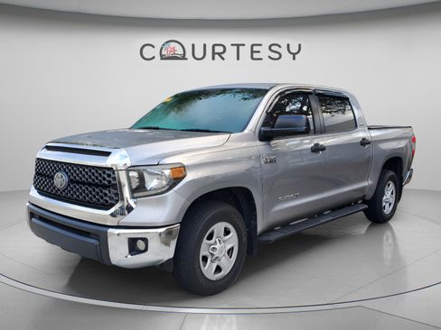Used 2020 Toyota Tundra SR5 w/ SR5 Upgrade Package image 1
