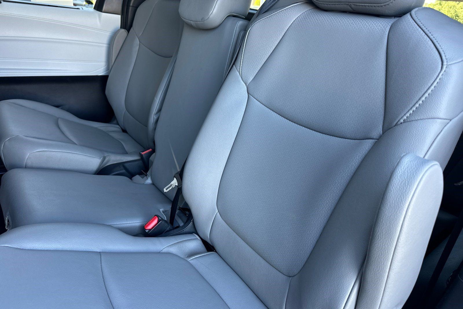 Used 2026 Toyota Sienna XLE FWD image 22